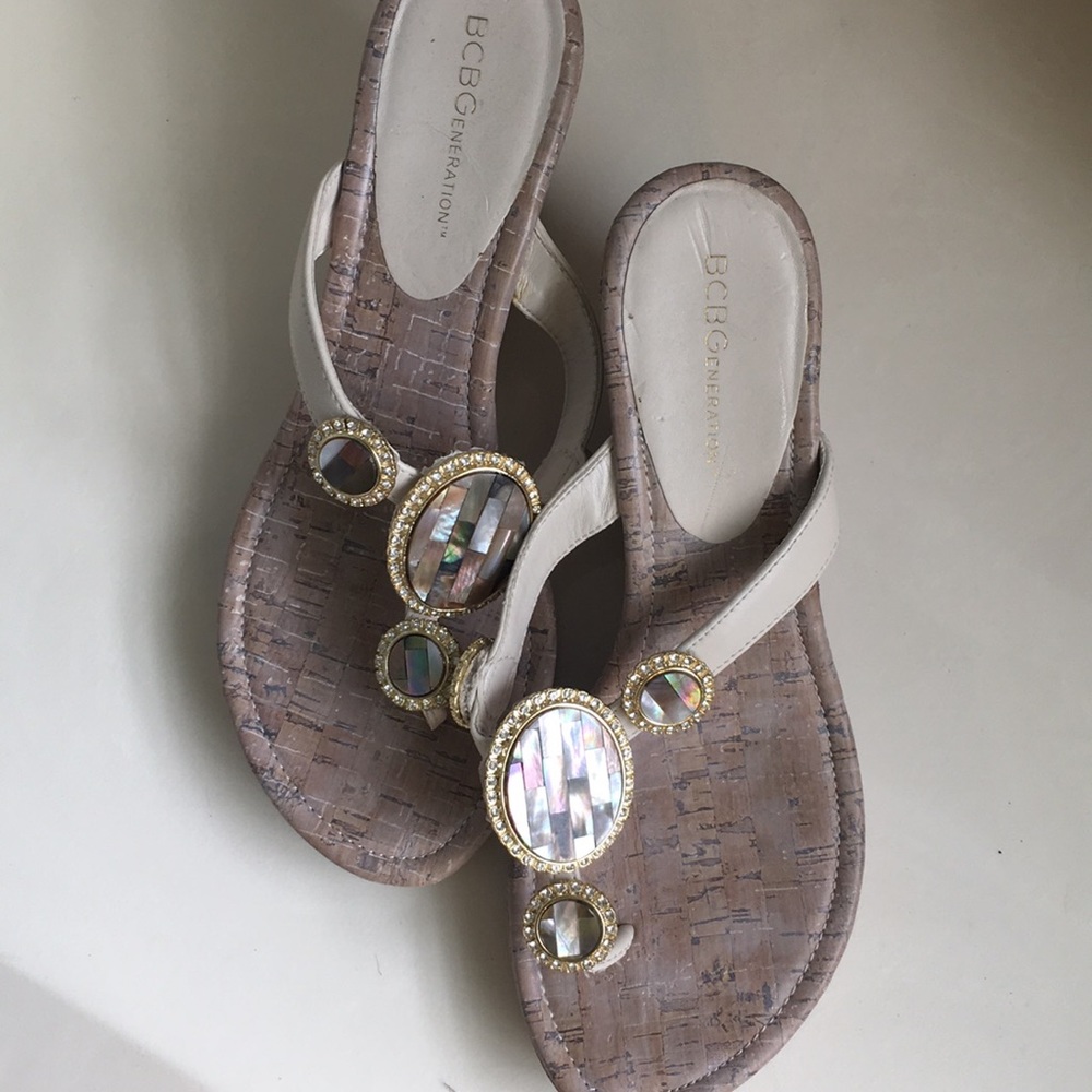 BCBGeneration mother of pearl heeled sandals ✨💎